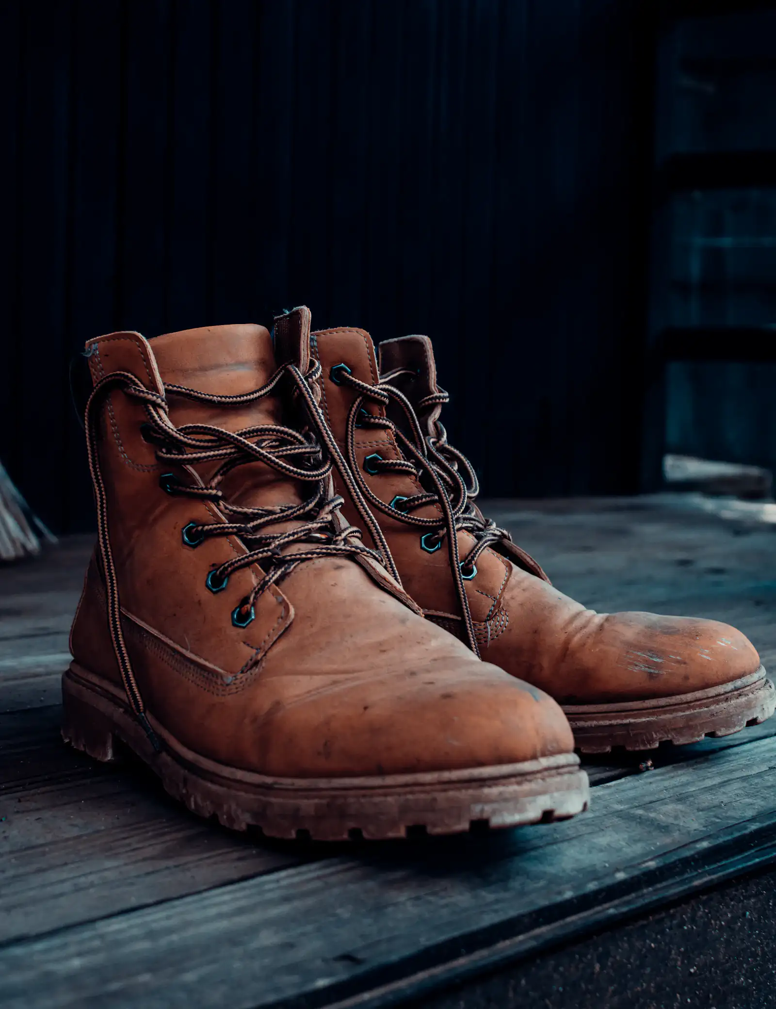 Field Boot 11, lateral elevation
